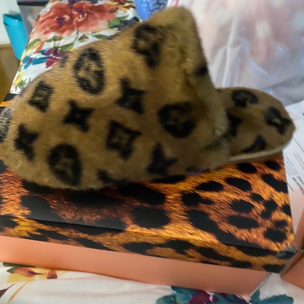 Slippers